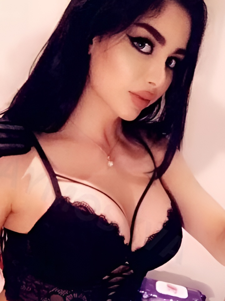 Роксана привлекательная девушка из Новотитаровская цена от 4000 руб