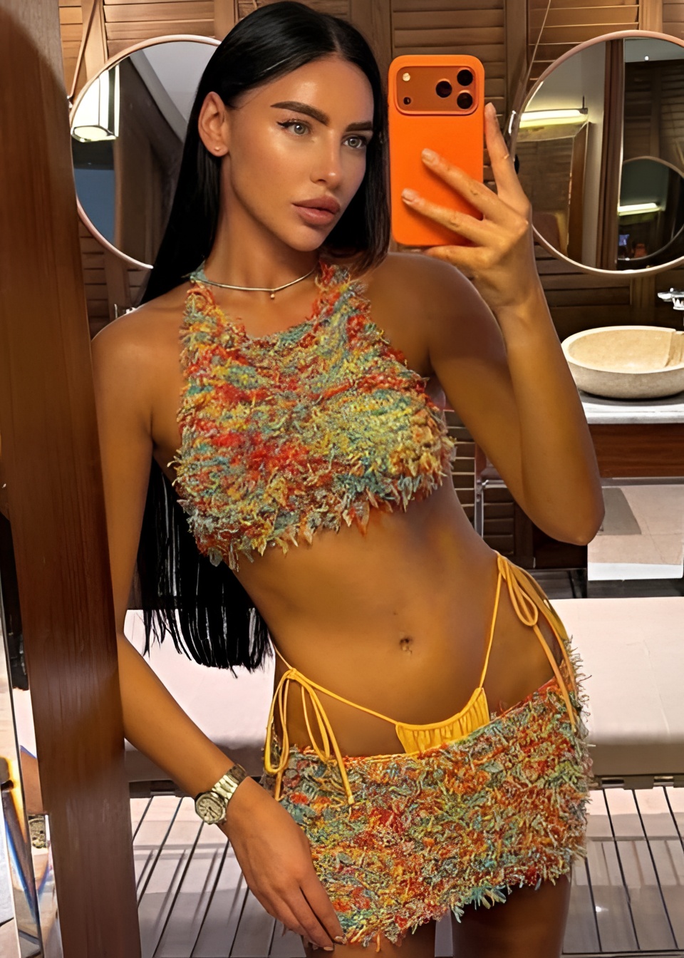 МАЛЛИНА VIP привлекательная девушка из Новотитаровская цена от 18000 руб