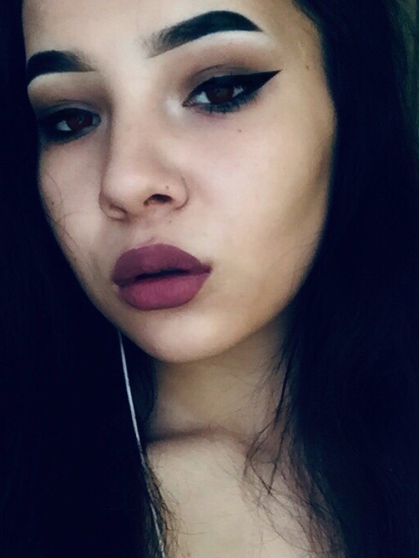 Илона из Новотитаровская