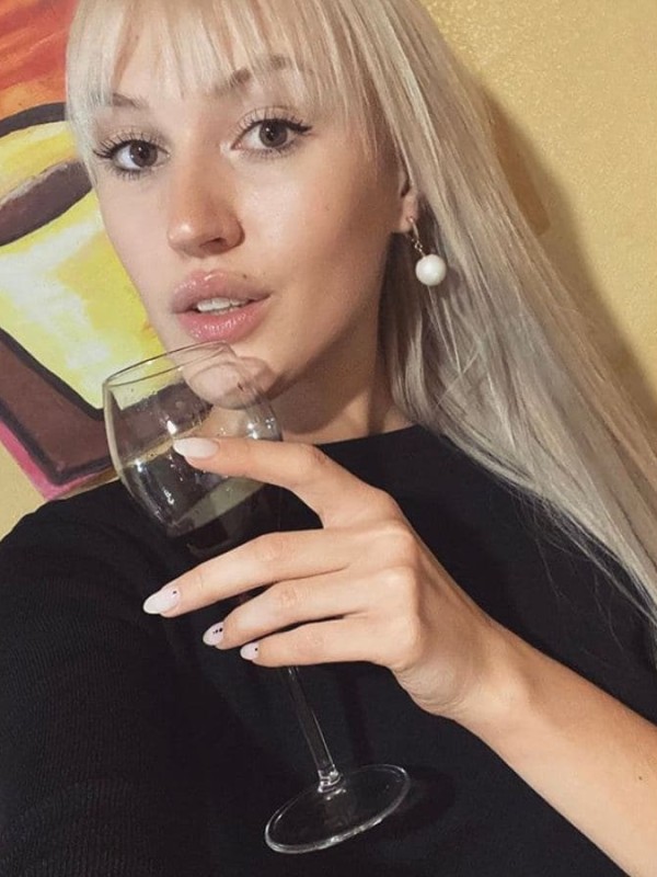 🎥 Аня из Новотитаровская