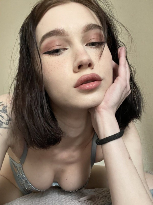 Яна из Новотитаровская