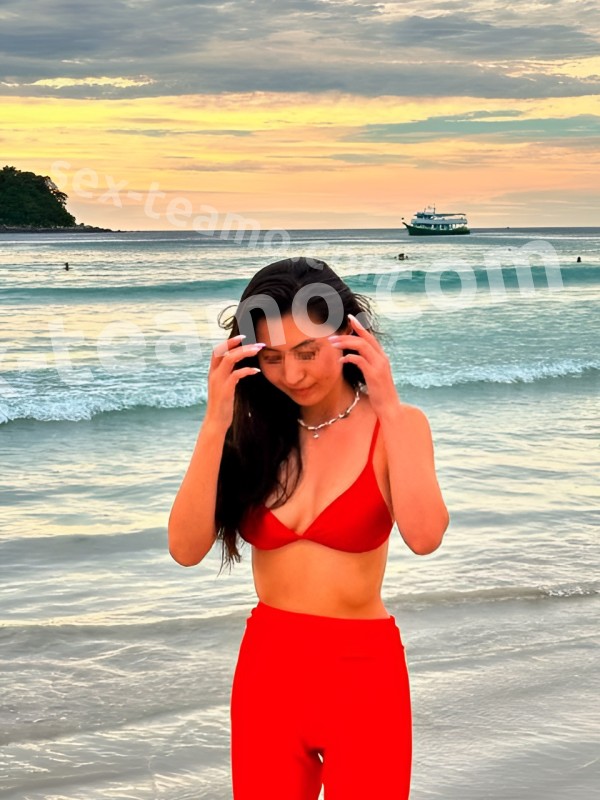 Вика из Новотитаровская